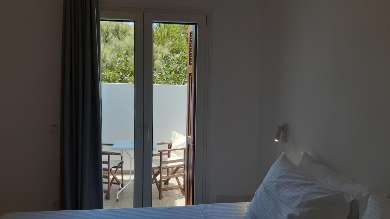 דירות Triovasálos Matilda Milos - Cycladic Living מראה חיצוני תמונה