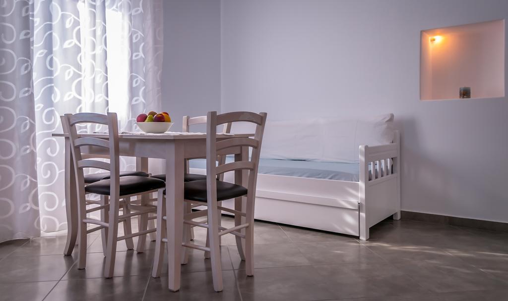 דירות Triovasálos Matilda Milos - Cycladic Living מראה חיצוני תמונה