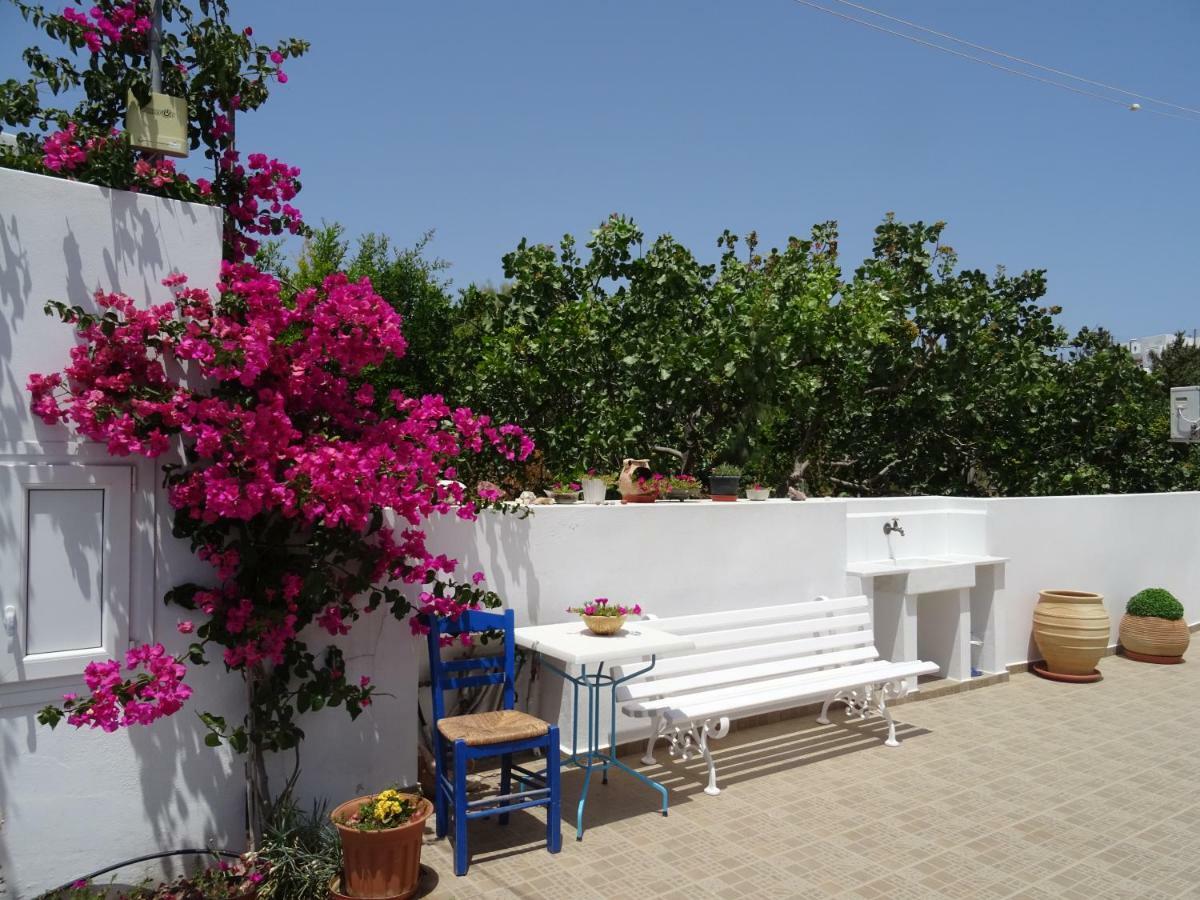 דירות Triovasálos Matilda Milos - Cycladic Living מראה חיצוני תמונה
