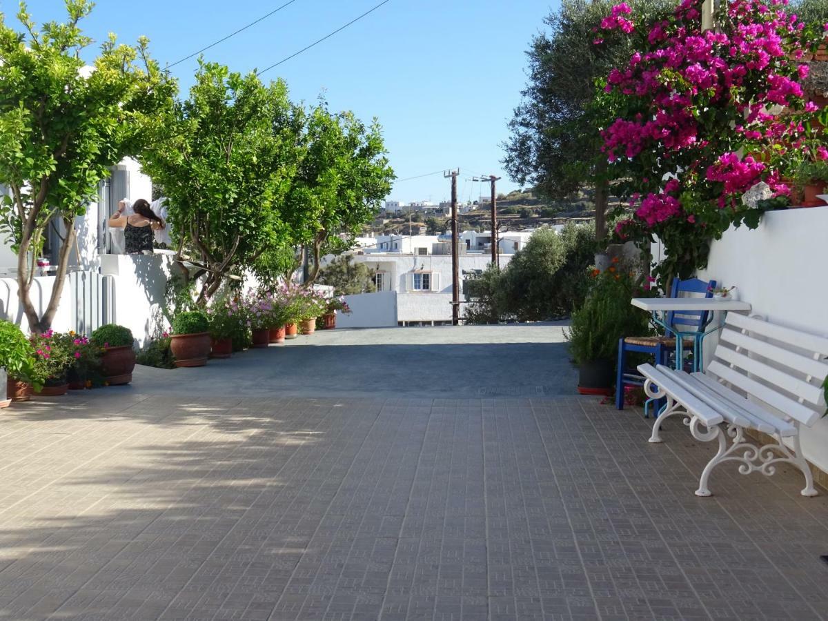 דירות Triovasálos Matilda Milos - Cycladic Living מראה חיצוני תמונה