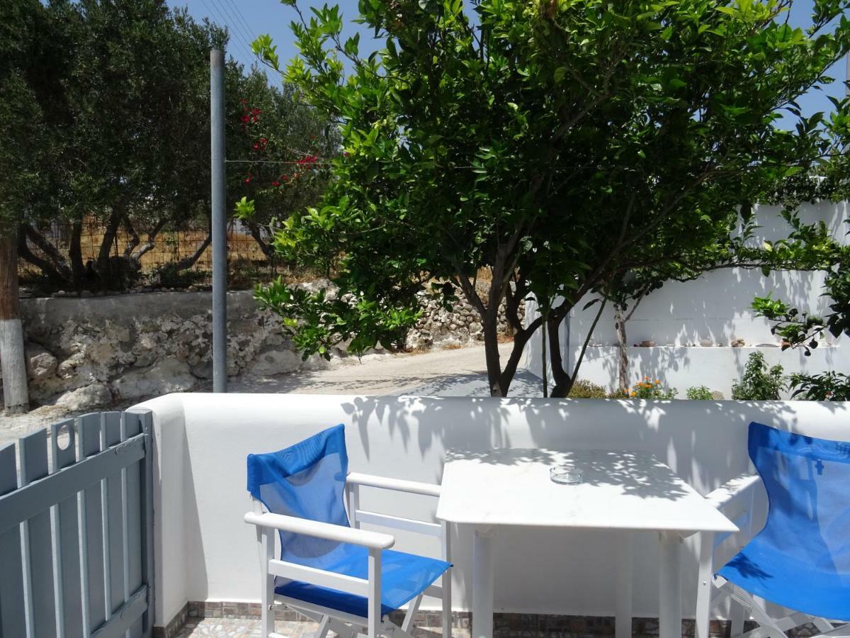 דירות Triovasálos Matilda Milos - Cycladic Living מראה חיצוני תמונה