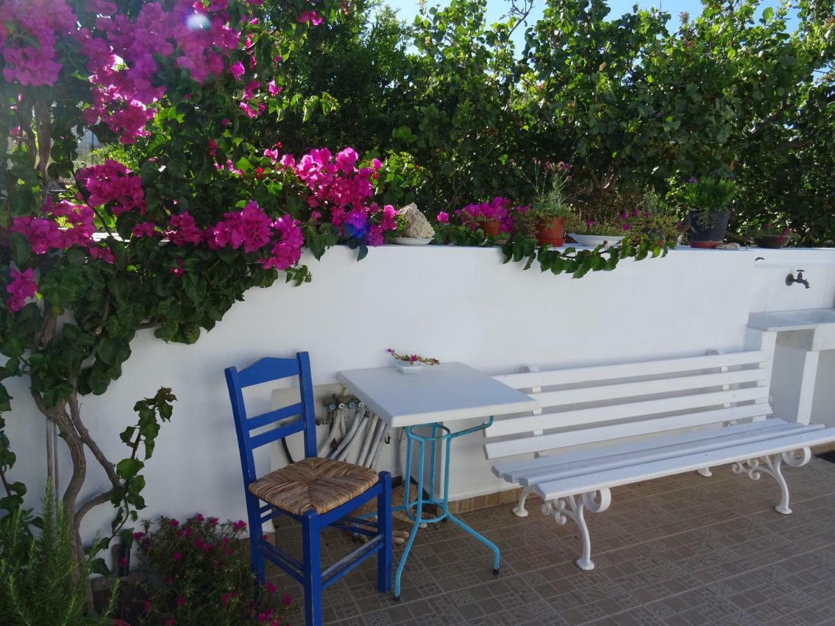 דירות Triovasálos Matilda Milos - Cycladic Living מראה חיצוני תמונה